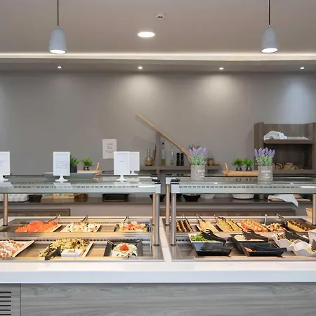 Hotel Karras Grande 4*