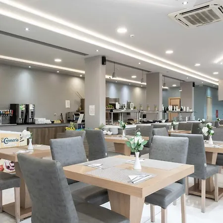 Karras Grande Hotel 4*