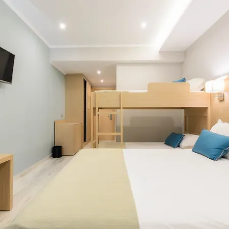 Hotel Karras Grande