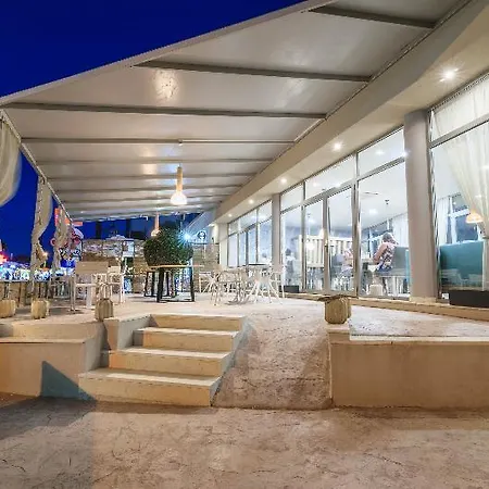 Karras Grande 4* Plános