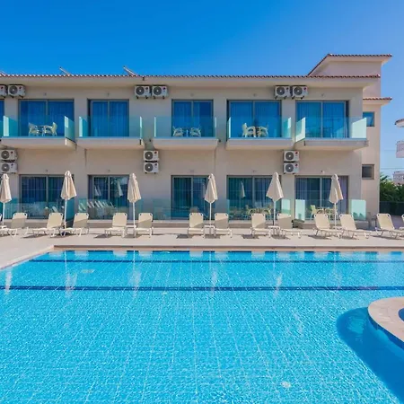 Hotel Karras Grande