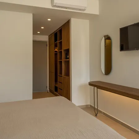 فندق Karras Grande 4*