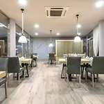 Karras Grande Hotel