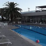 Hotel Karras Grande 4*