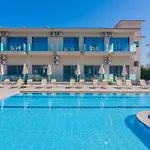 Hotel Karras Grande