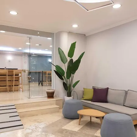 Karras Grande Hotel 4*