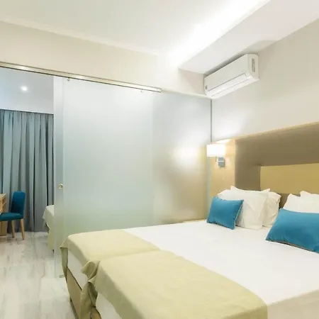 Hotel Karras Grande 4*